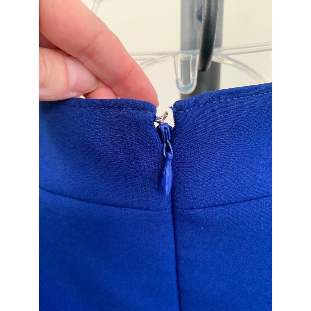 Tahari Arthur S. Levine Royal Blue Split V-Neck Sheath Dress Womens 8P Petite - Picture 6 of 7